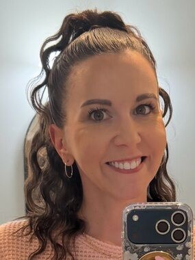 Meet your Posher, Kelli